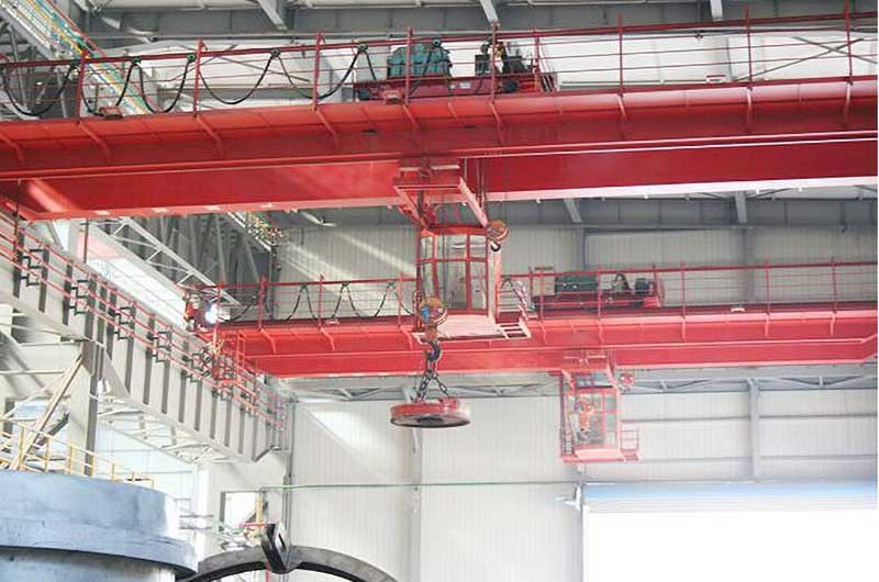 电磁吸盘吊钩桥式起重机