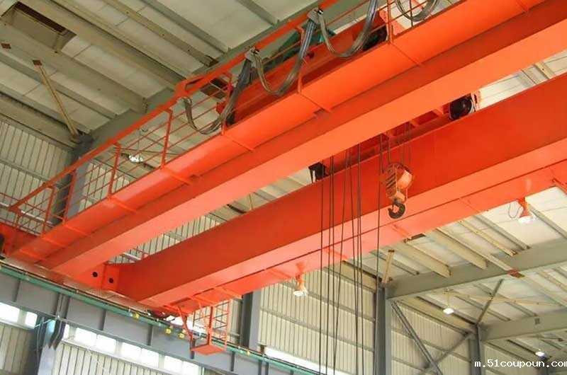 冶金吊电气控制柜内的电气元件是否清洁，有无积尘、受潮或损坏现象？