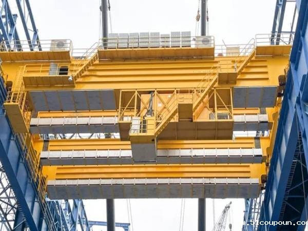 什么是冶金铸造起重机，它与其他起重设备有何不同之处？