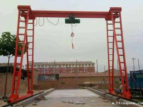 不同类型的起重设备在不同行业中的应用领域和需求有何差异？