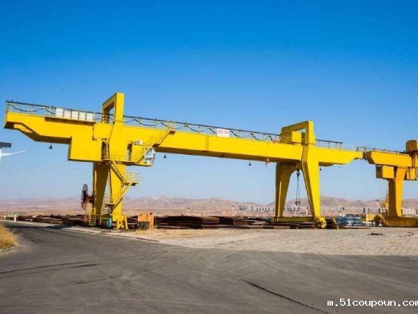 起重设备包含哪些主要类型，它们各自的功能和特点是什么？